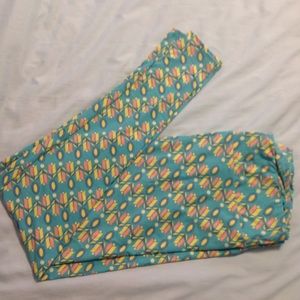 Tall and curvy TC floral Lularoe leggings